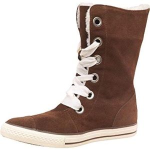 Brown Lace Up Boots!
